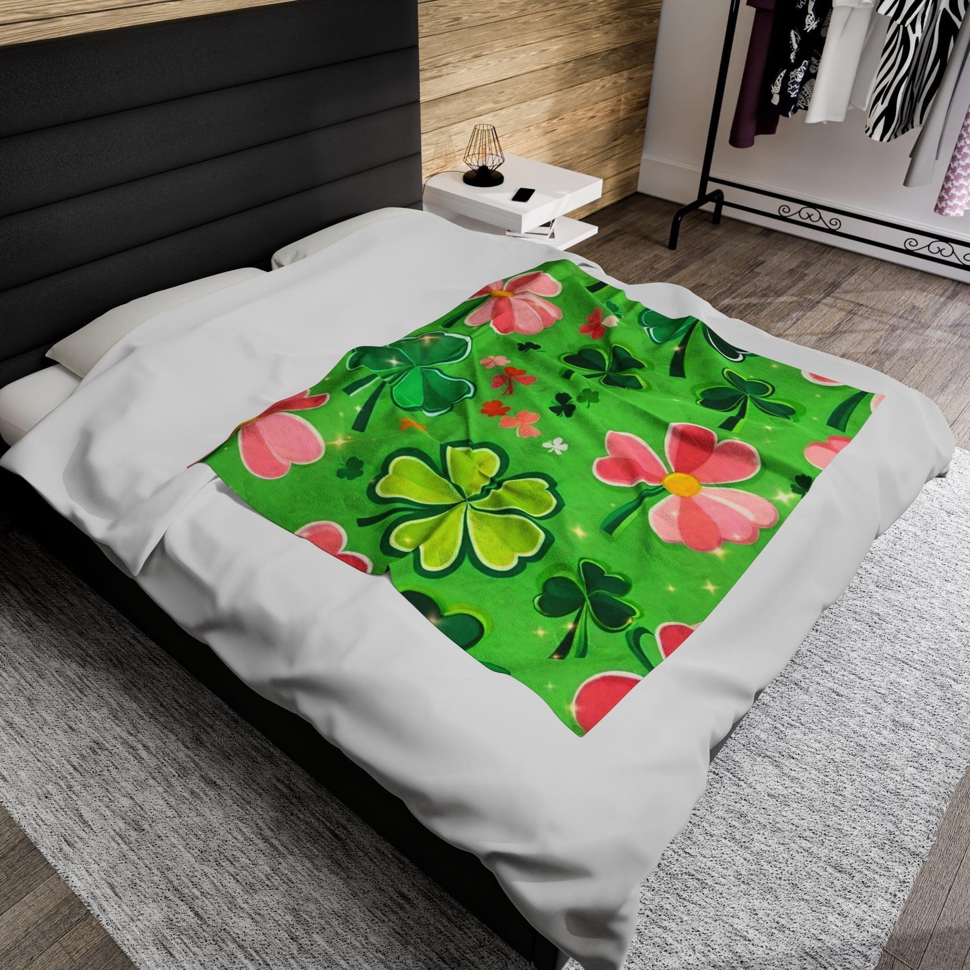 EYNA Emporium - "Lucky Color" Velveteen Plush Blanket